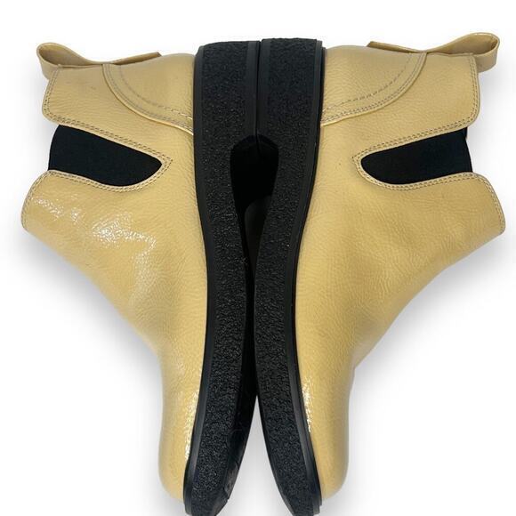 FRANCO SARTO Jellisa‎ Tan Round Toe Ankle
Chelsea Boots Size 7.5 - Picture 7 of 12